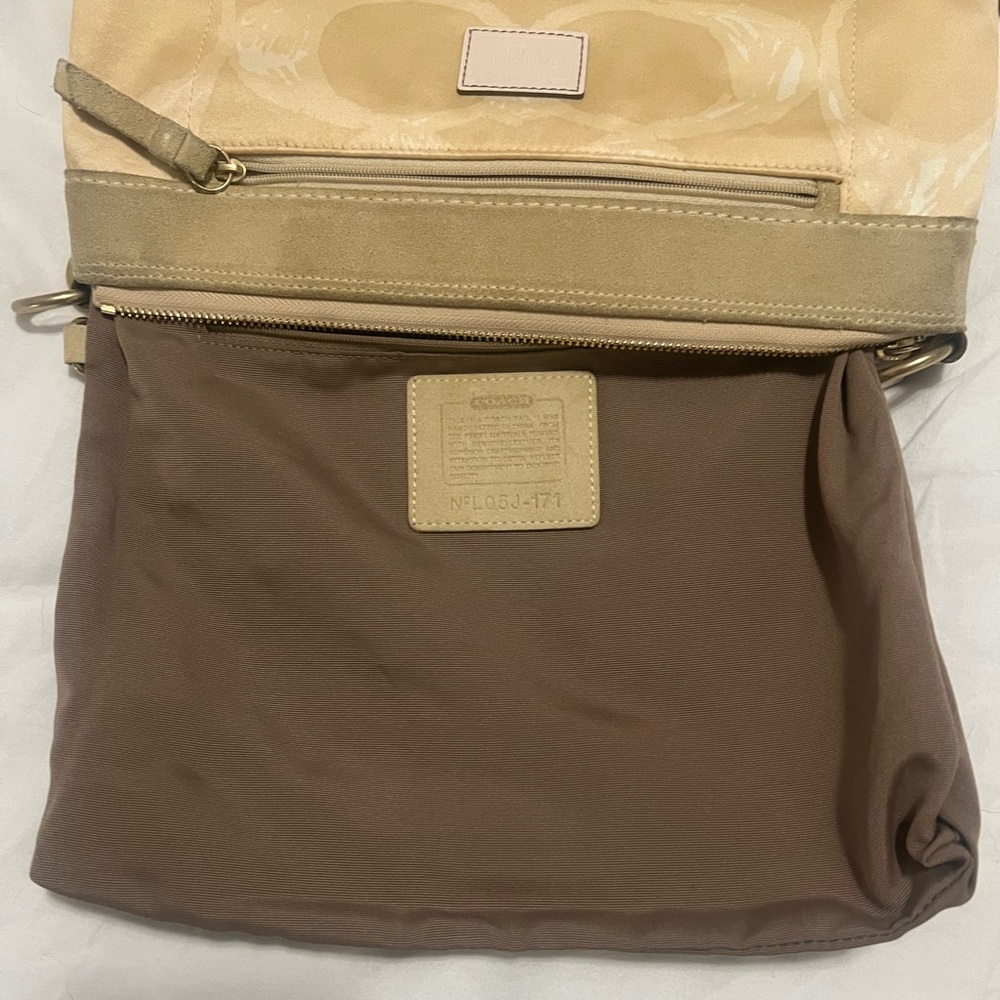 Vintage Coach jacquard canvas and leather crossbody - Picture 6 of 16